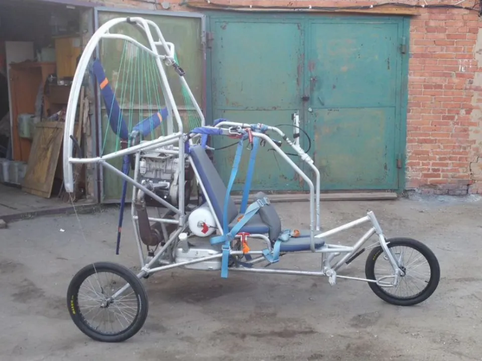 Фото: городская доска объявлений