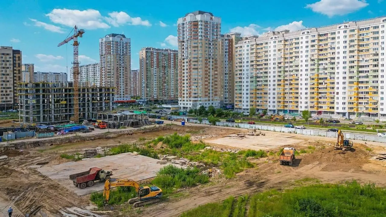 Новый 17-этажный дом начали строить в ЖК «Героев» в Балашихе