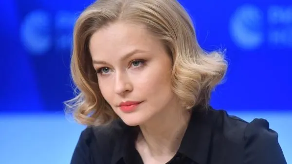 Юлия Пересильд рассказала о работе с Евгением Мироновым