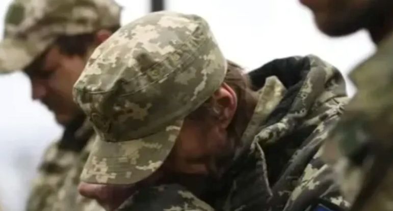Депутат Костенко: мобилизацию и военное положение не отменят на Украине