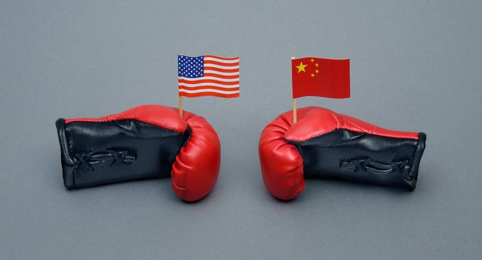 Прокофьева: США пытаются сдержать Китай, желая сохранить статус сверхдержавы
