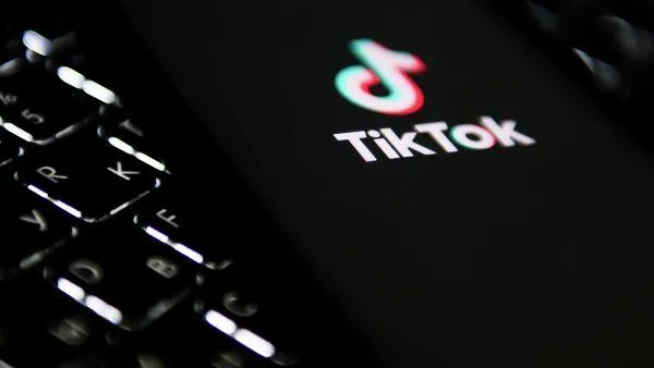 Губернатор о TikTok: каждому возрасту свои увлечения