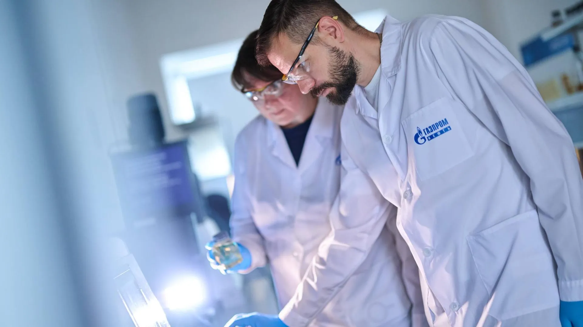 Виктор Молотов