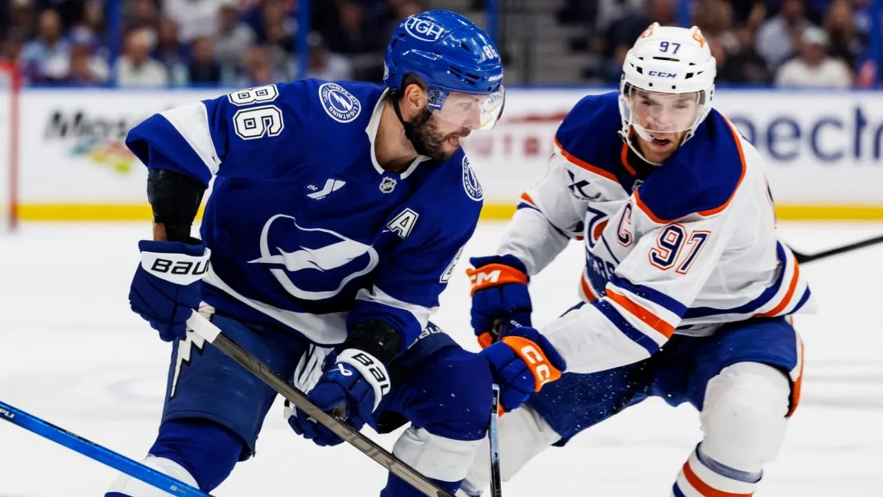 Кучеров вошел в пятерку лучших российских бомбардиров в истории НХЛ