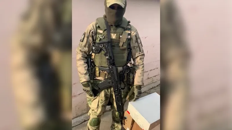 «Стыдно было смотреть в глаза солдатам»: волонтер объяснил, почему ушел добровольцем на фронт