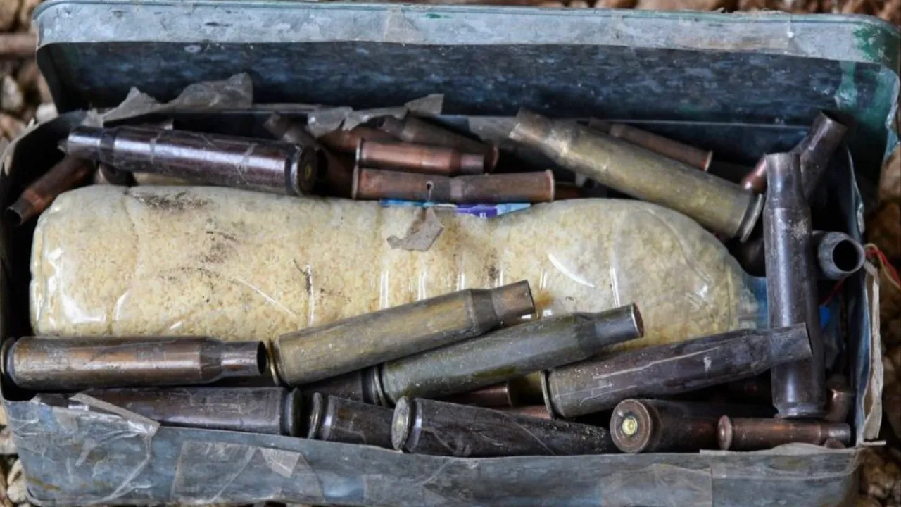 «На глаз определить невозможно даже профессионалу»: военный эксперт рассказал о самодельных бомбах