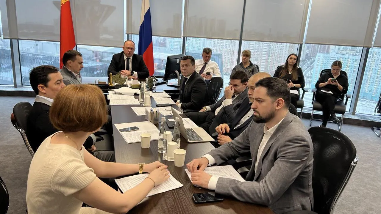 В Подмосковье обсудили реализацию госпрограммы по строительству социальных объектов