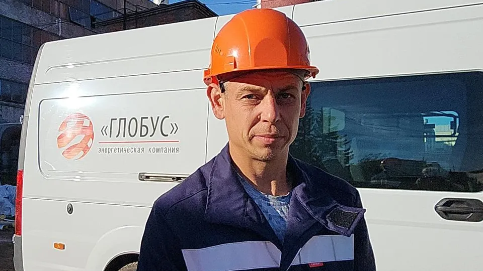 Фото: REGIONS/Нина Басистая. На фото: ИО мастера по ремонту тепловых сетей Владимир Довбня