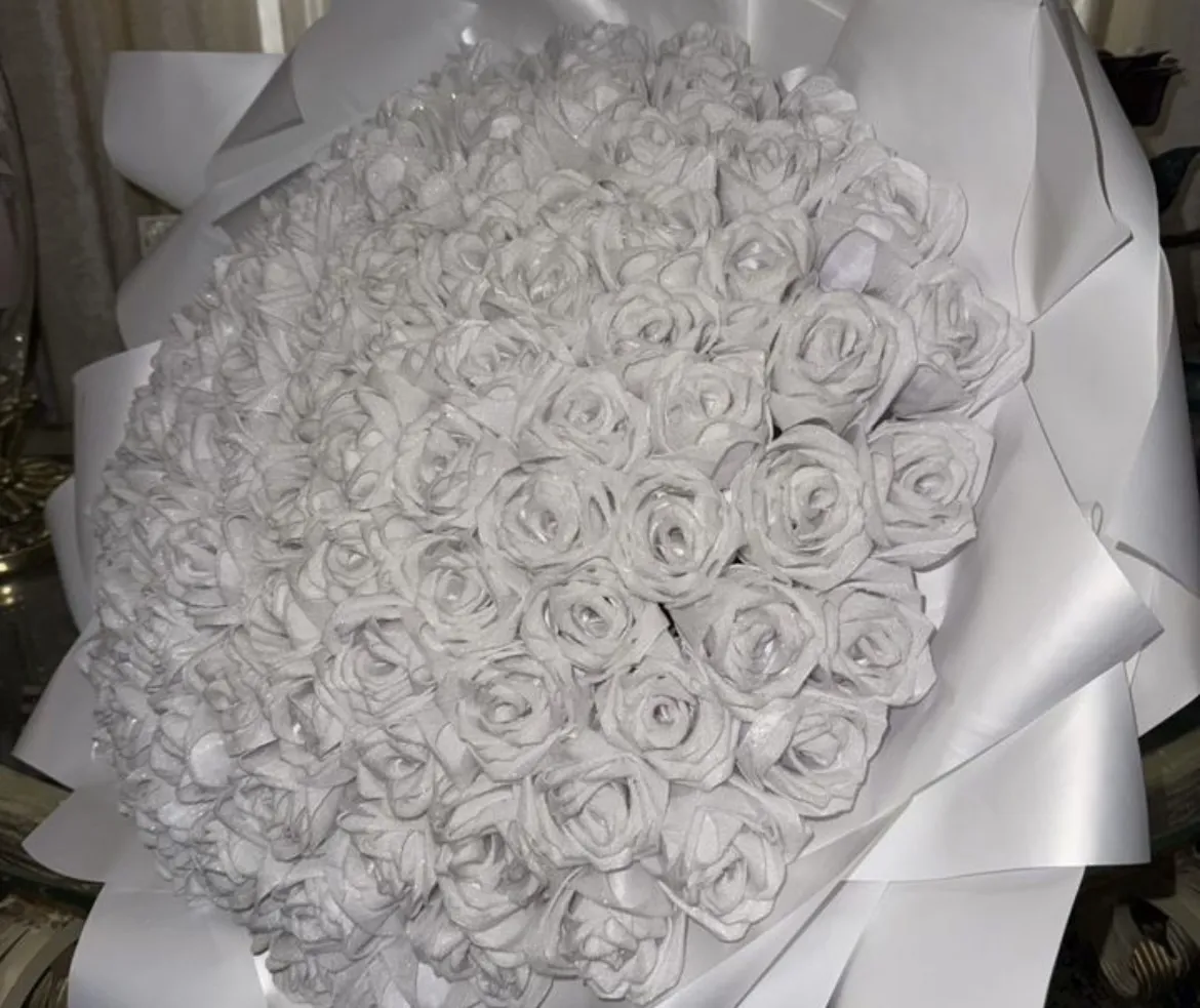 Фото: городская доска объявлений