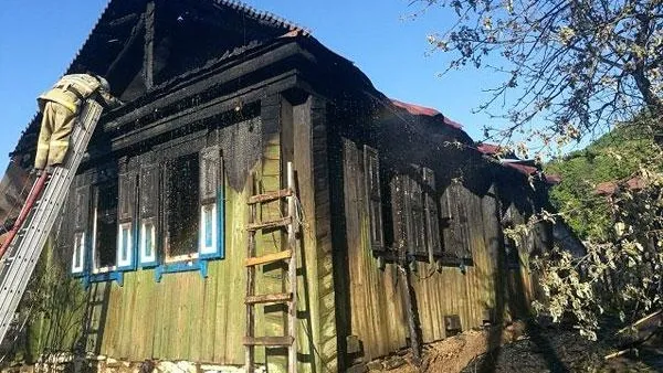 В Башкирии сгорел дом, погибли три человека