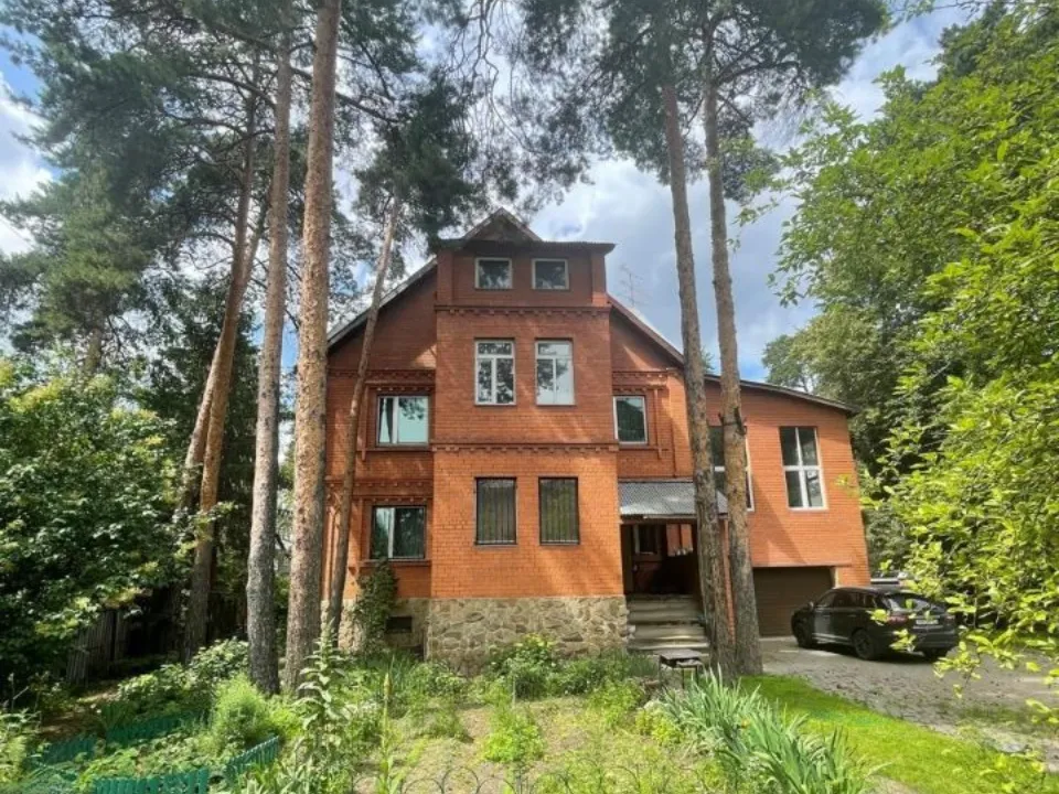 Фото: городская доска объявлений&nbsp;