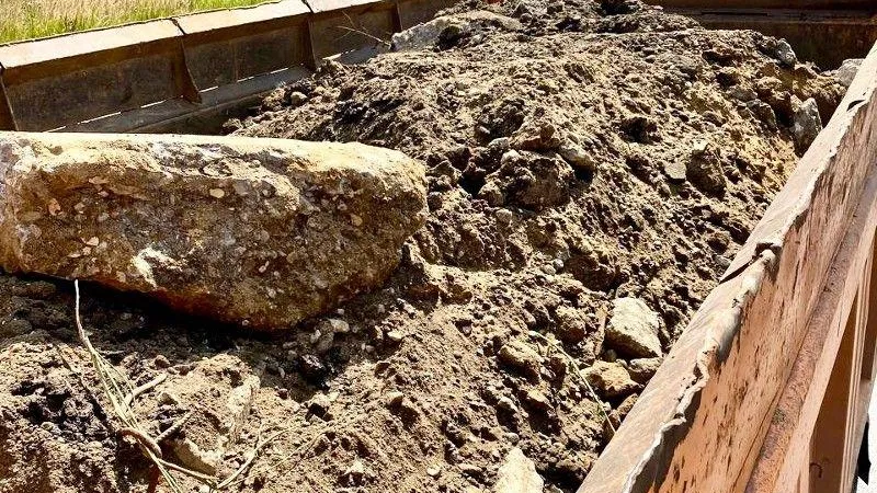 Несанкционированный сброс более 100 кубометров строительных отходов пресекли в Мытищах