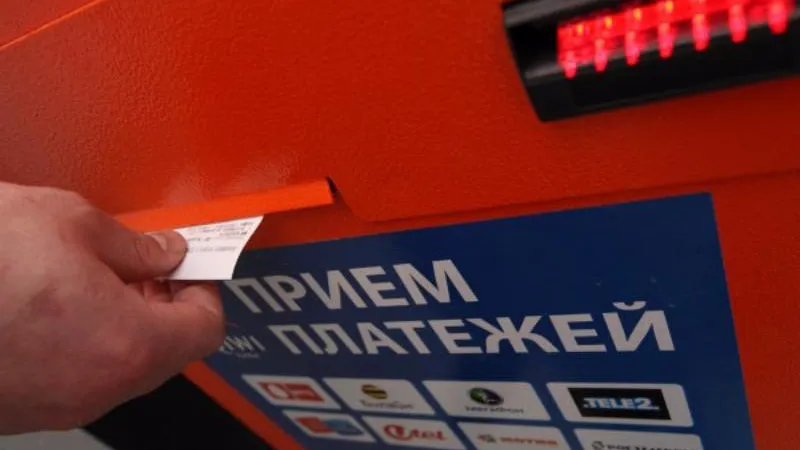 Нерадивых воришек задержали за взломом терминала в аптеке Люберецкого района