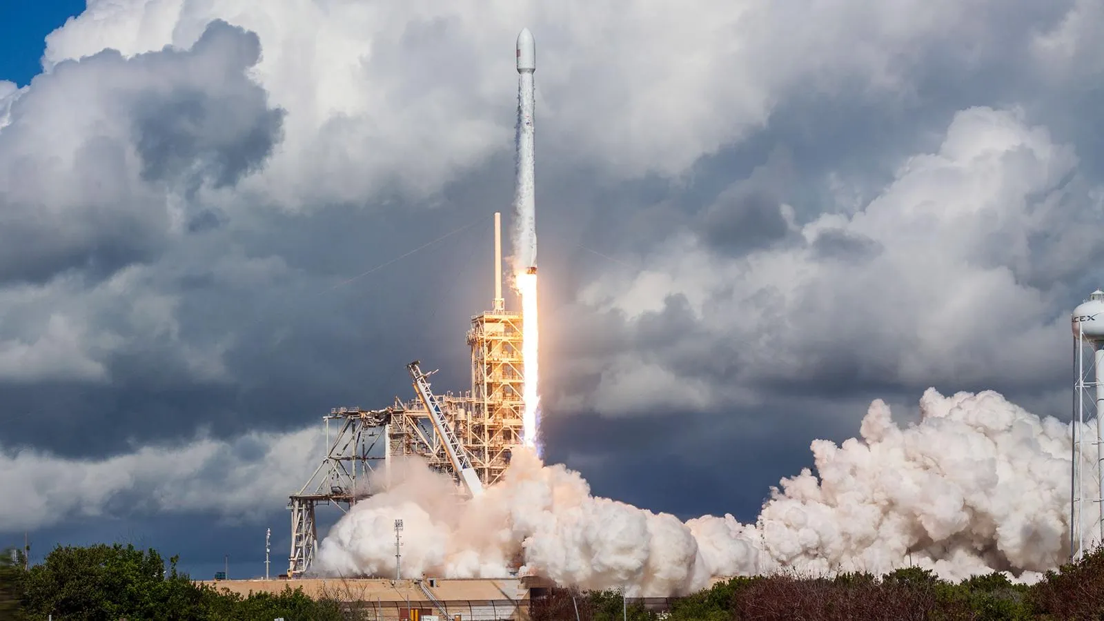 Spacex/Global Look Press