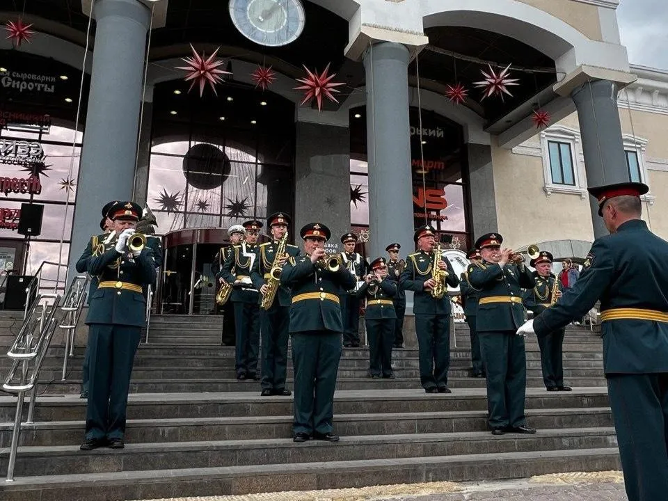Предприятия общественного питания Подмосковья подготовили специальные программы к 23 февраля