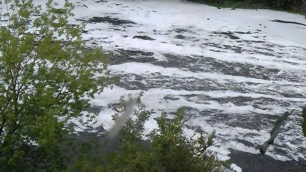 Клязьма покрылась пеной в Щелковском районе