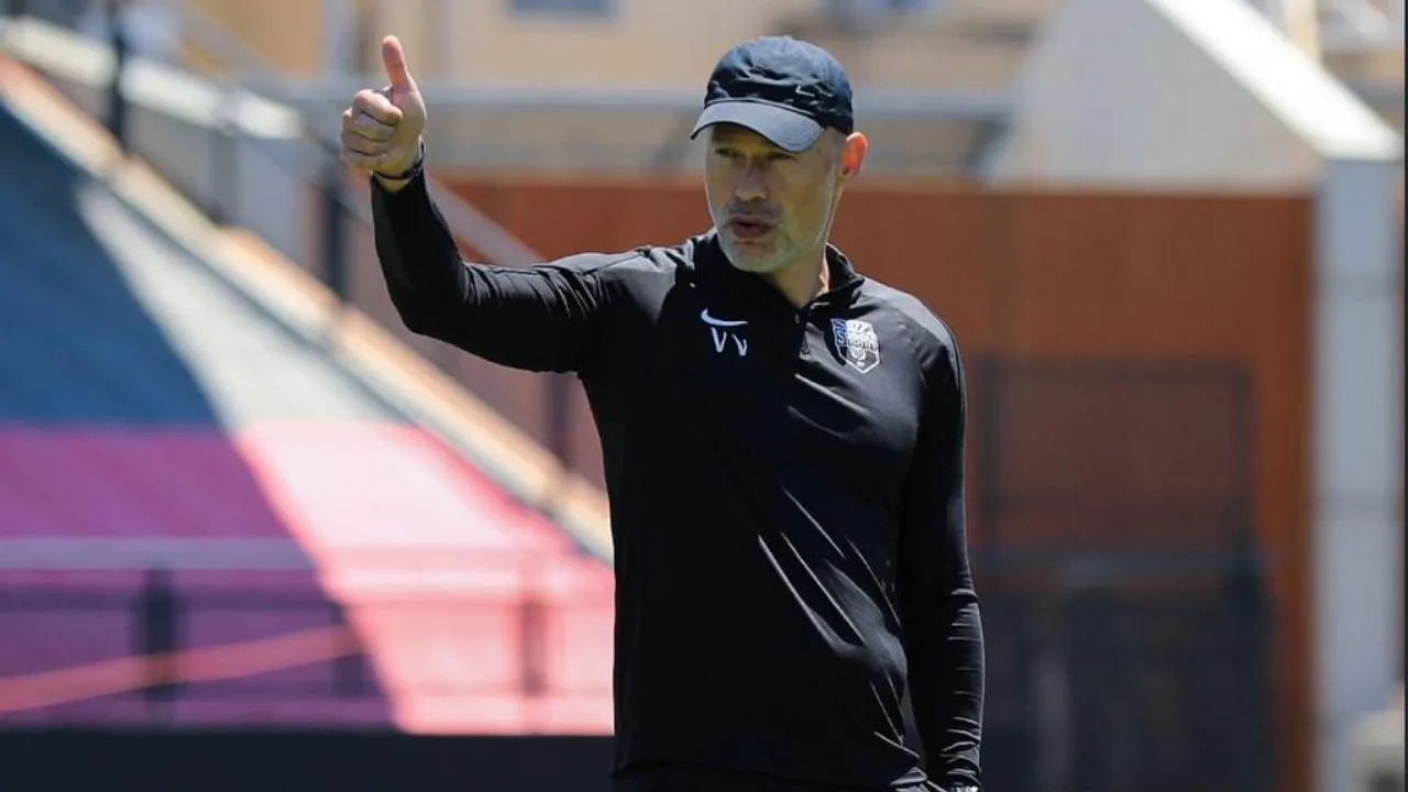 Президент «Урала» назвал Василия Березуцкого «тренером на годы»