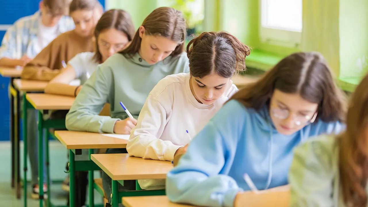 istockphoto.com/izusek