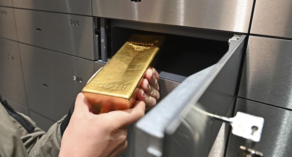 ЦБ: международные резервы России достигли рекордных 712 млрд долларов