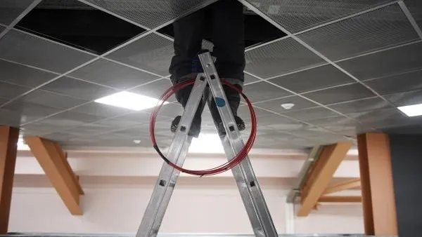 В Башкирии рабочий упал с высоты и переломал себе ребра