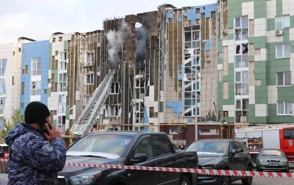 Жилой дом в Белгороде, пострадавший в результате атаки дрона ВСУ