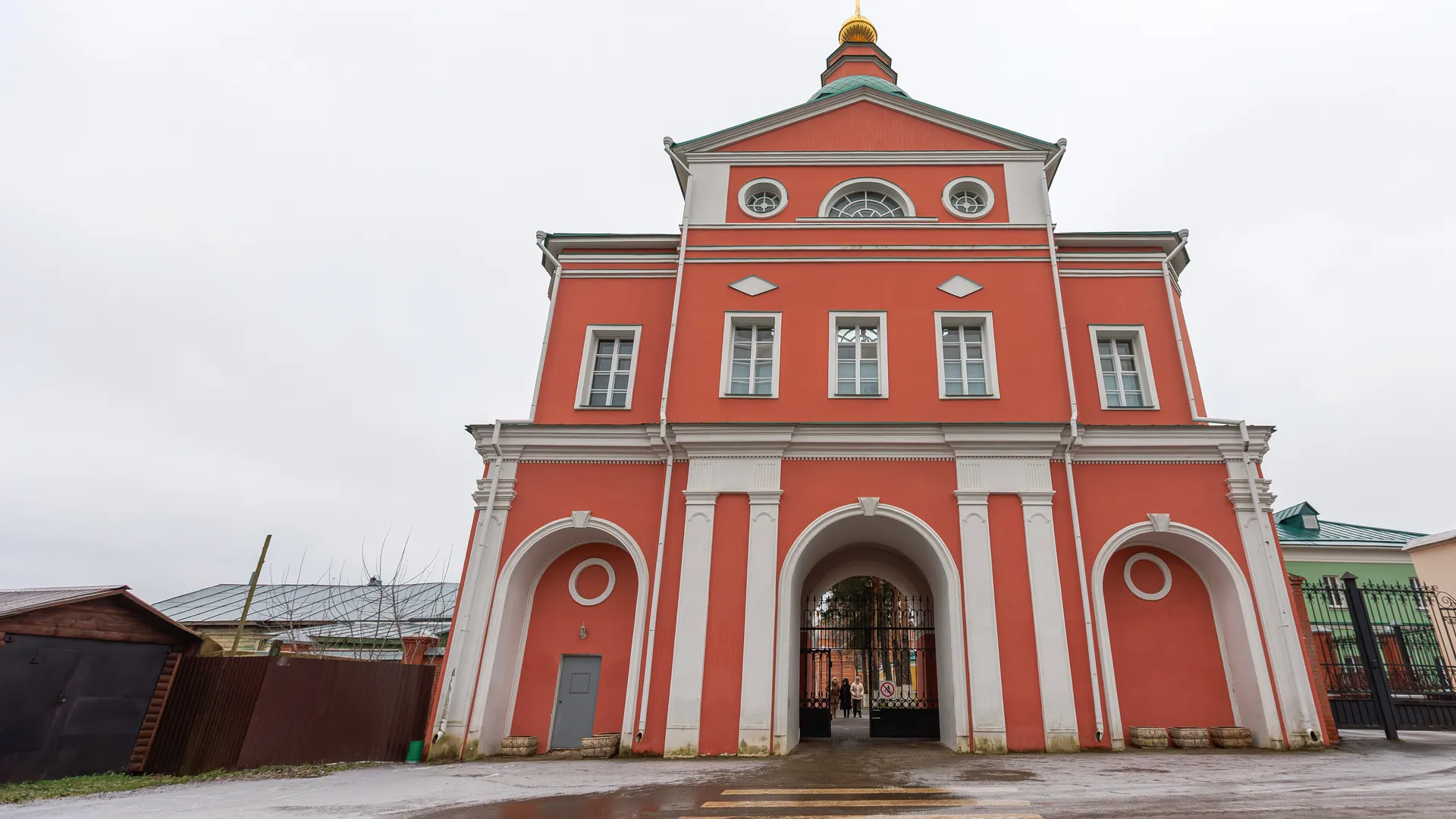 Церковь Рождества Иоанна Предтечи в Покровском монастыре в Хотьково Сергиево-Посадского округа