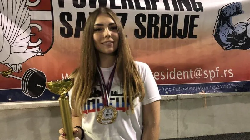 Спортсменка из Подмосковья выиграла международный турнир по пауэрлифтингу в Сербии