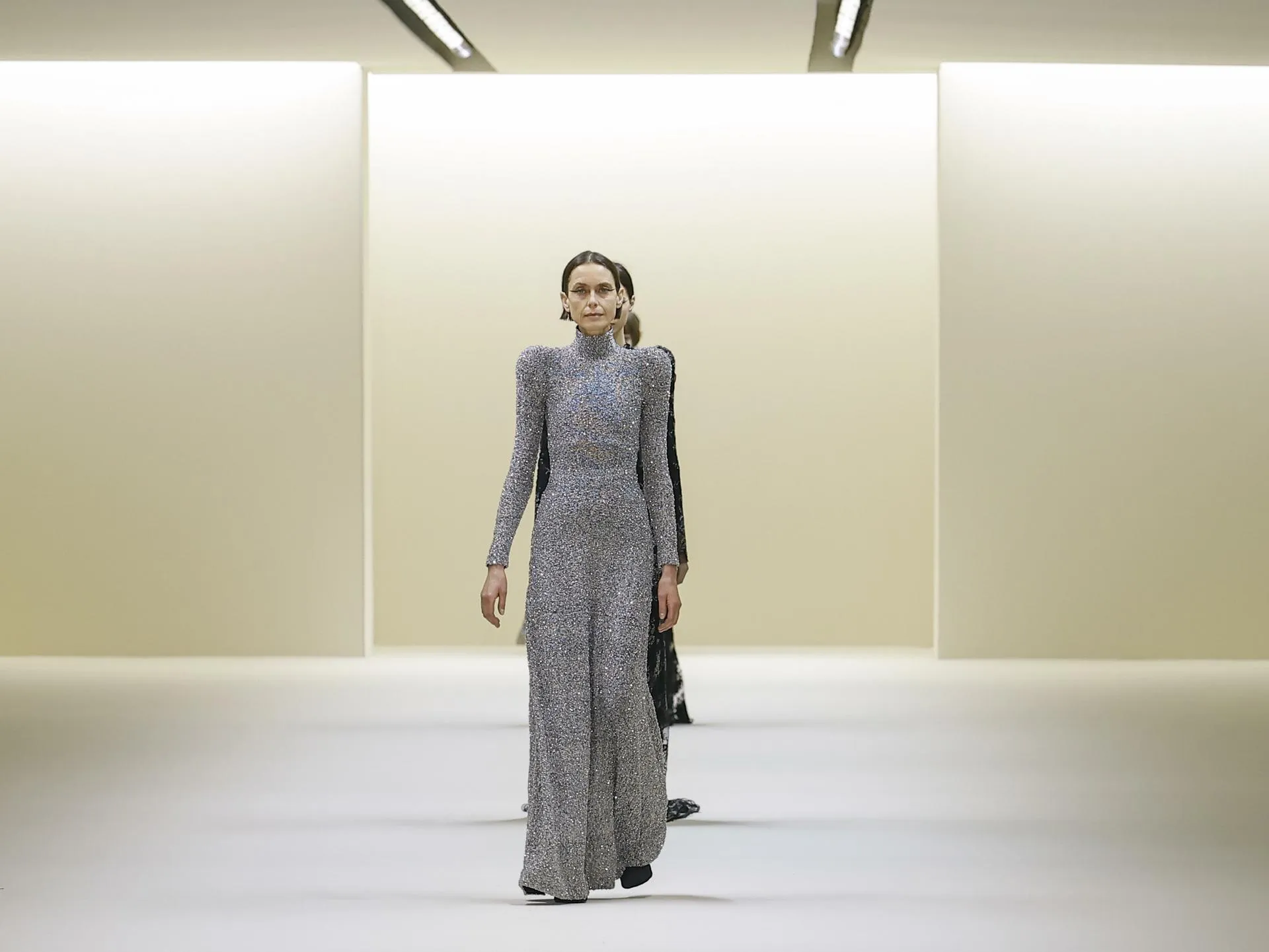 Balenciaga на Парижской неделе моды / IK ALDAMA