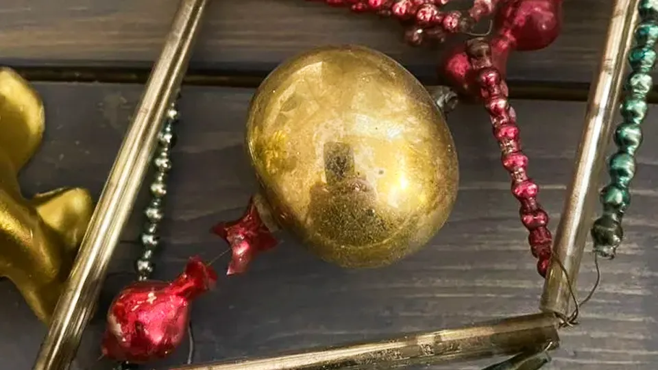 Фото: городская доска объявлений