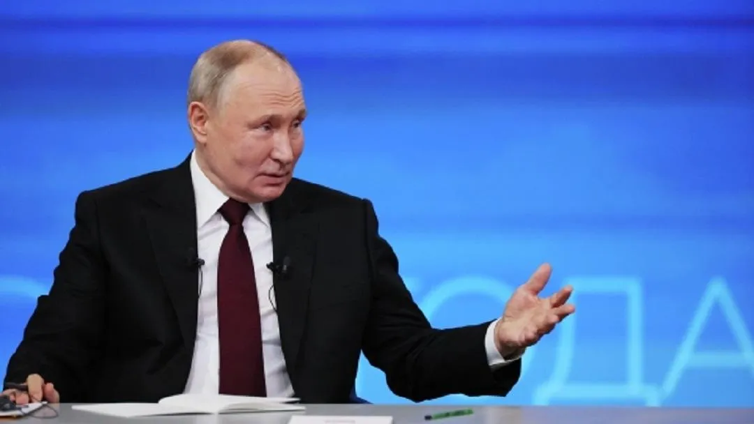 Путин объяснил появление нового учебника про истории