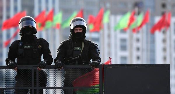 Белорусская оппозиция решила создать новое боевое крыло в Варшаве