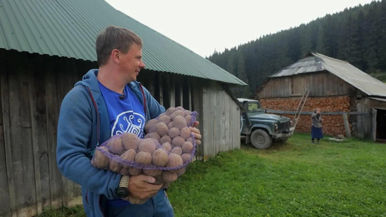 Дмитро Комаров