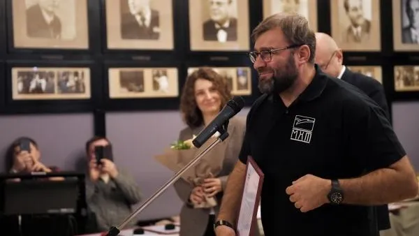 Пореченков опроверг выводы ученых о раздвоении сознания артистов