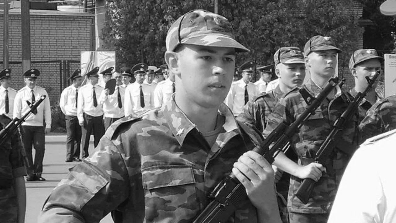 «Не брали из-за зрения, но он надел линзы»: мать бойца СВО не смогла уговорить сына остаться на гражданке