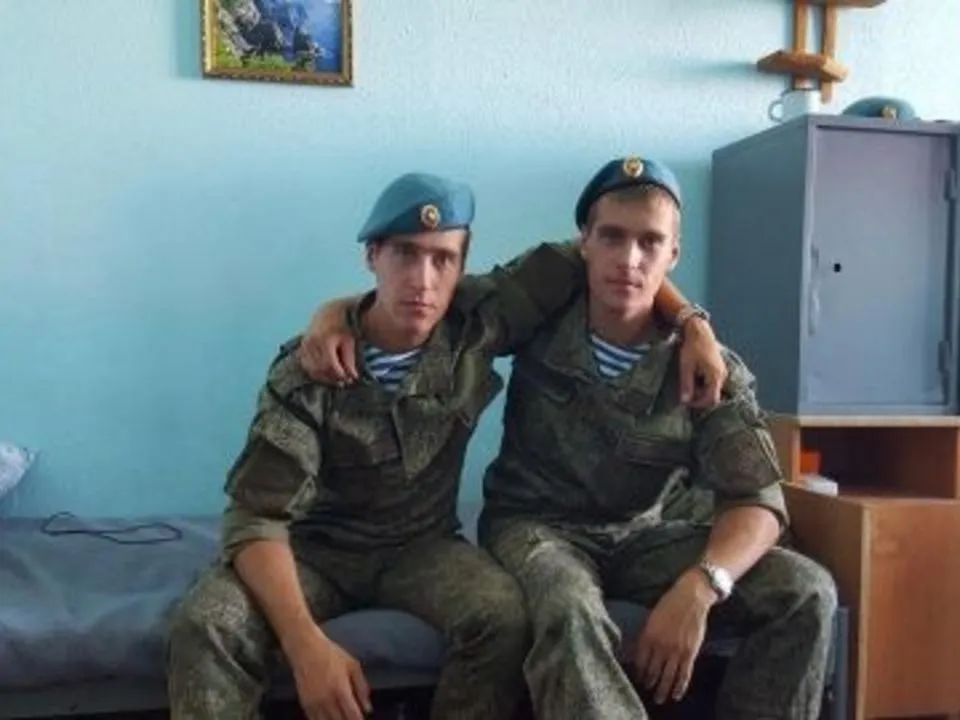 «Посмотри, как Димасик сладко спит»: страшный вещий сон разбудил подругу погибшего бойца