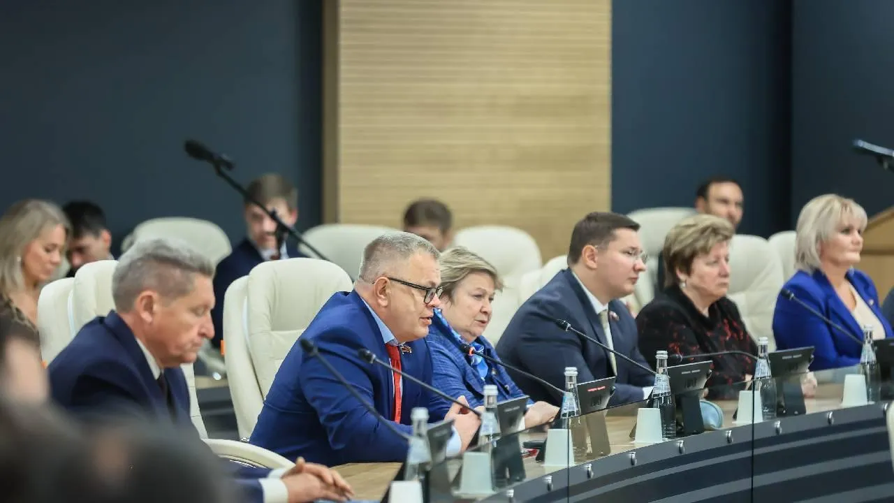 Политолог Михайлов заявил о проверках в рядах чиновников Ростовской области