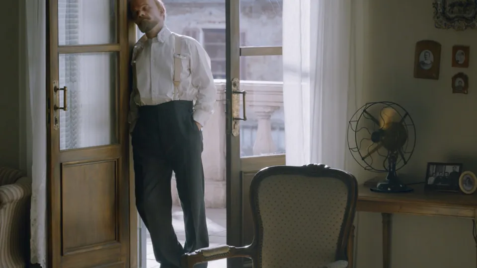 Кадр из телесериала «Хроники русской революции». Режиссер А. Кончаловский. 2025 год