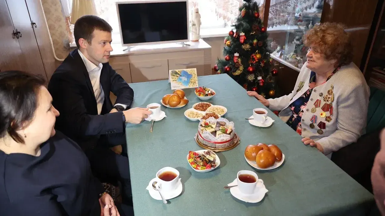 Сергей Юров поздравил Галину Клюкину из Балашихи с годовщиной снятия блокады Ленинграда