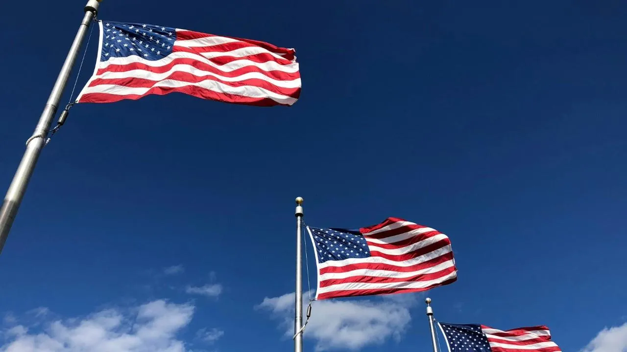 В Совфеде считают, что США в скором времени откажутся от финансирования Украины
