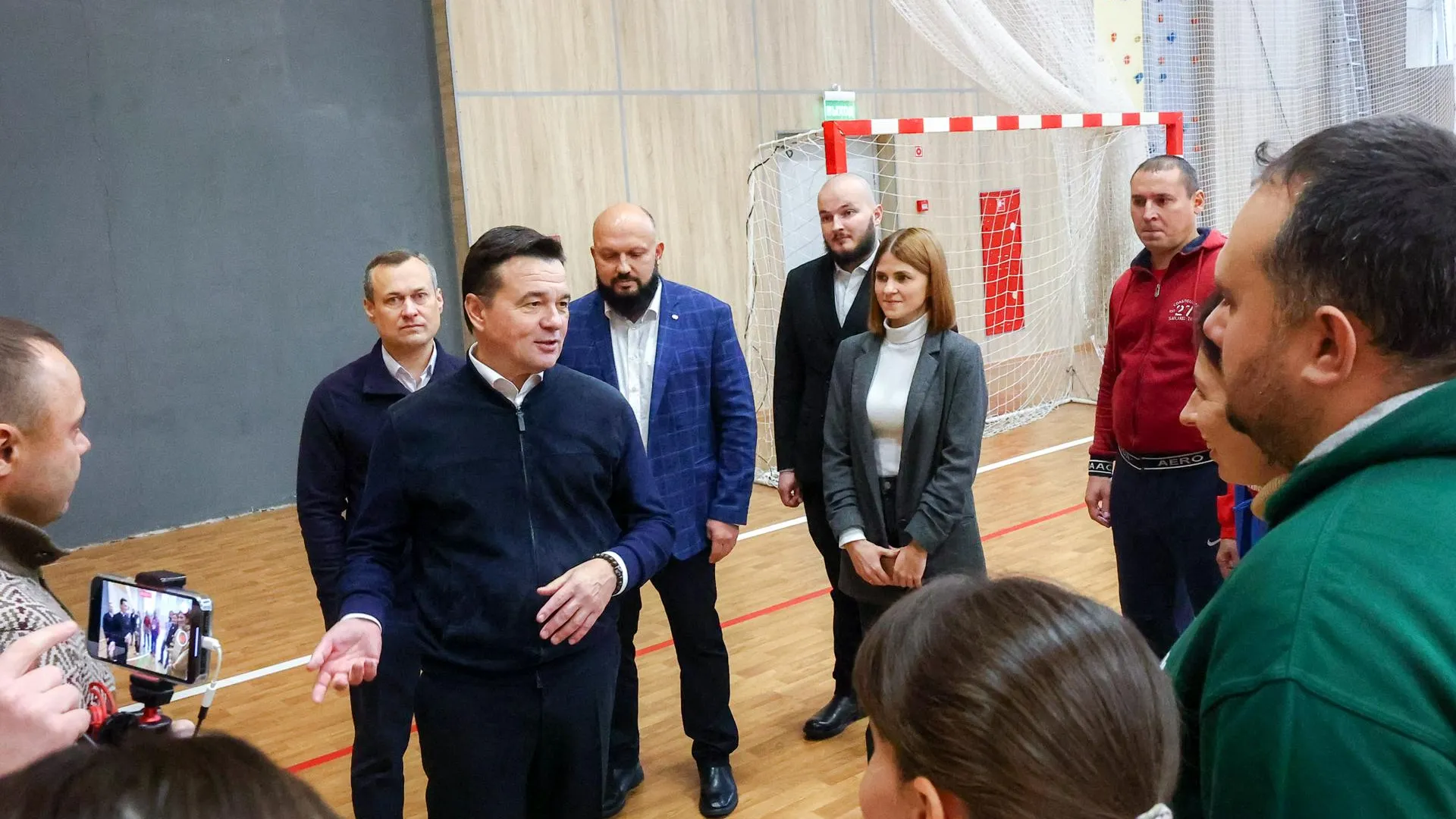 Губернатор Подмосковья проверил работу ФОКа «Молодежный»