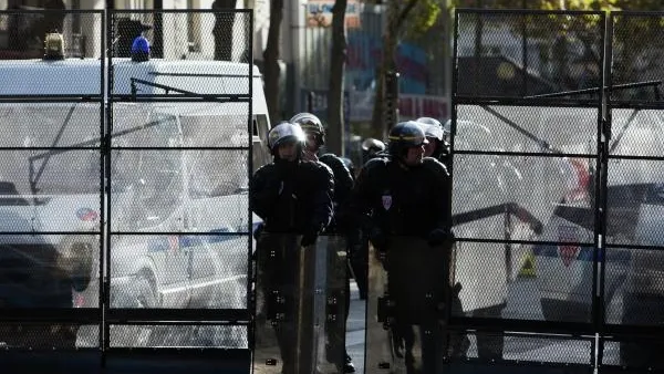 В Париже арестованы выходцы из стран СНГ во время «сходняка»