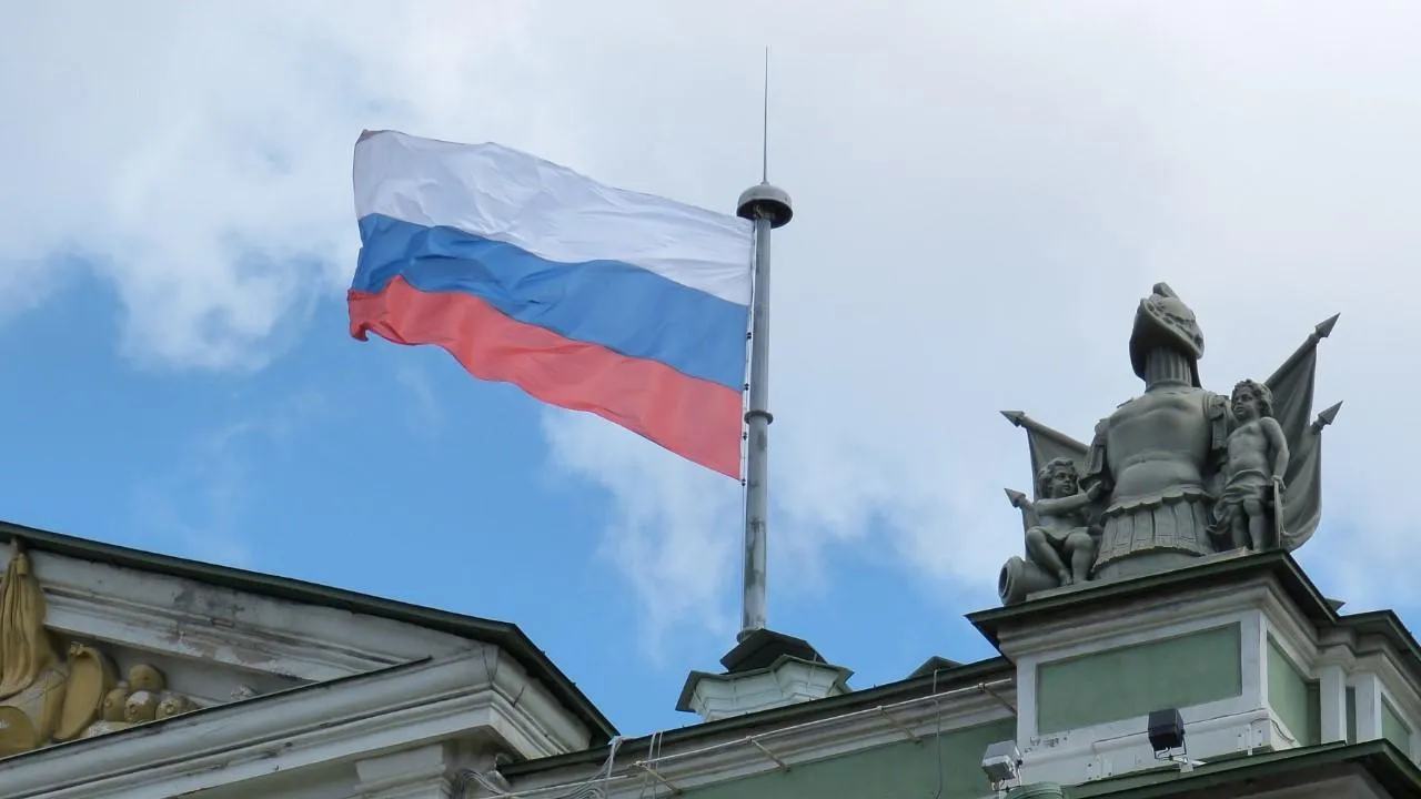 Захарова посоветовала украинцам конфисковать собственность Зеленского и «его выводка»