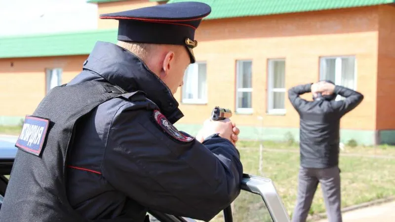 Приезжий юноша избил и ограбил мужчину в Волоколамске