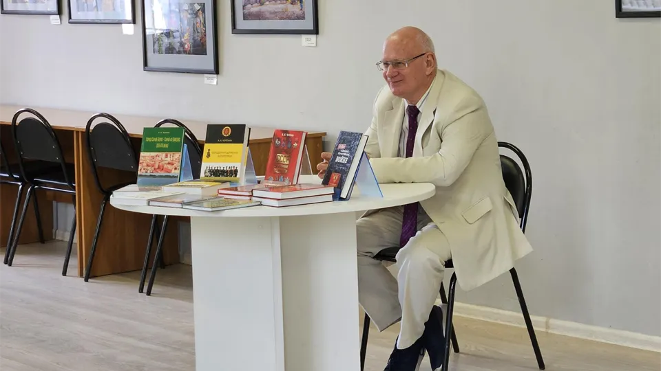 Автор исторических книг и публикаций Александр Черемин. Фото: t.me/lpbiblioteka