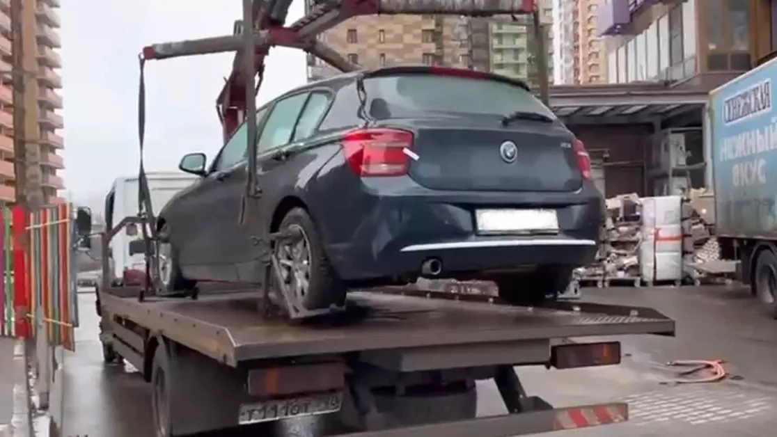 Почти 200 тыс. неправильно припаркованных автомобилей эвакуировали в Подмосковье