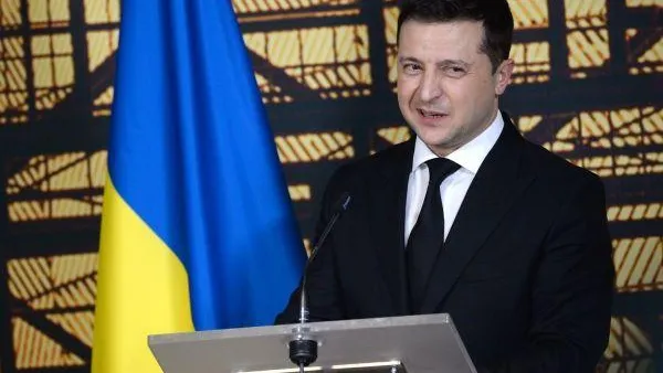 Экс-депутат Рады усмотрел издевательство над украинцами в обращении Зеленского