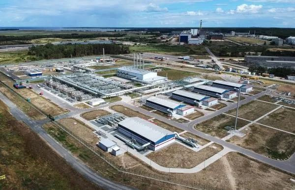 Наземный стыковочный пункт газопровода «Северный поток-2» в Любмине.