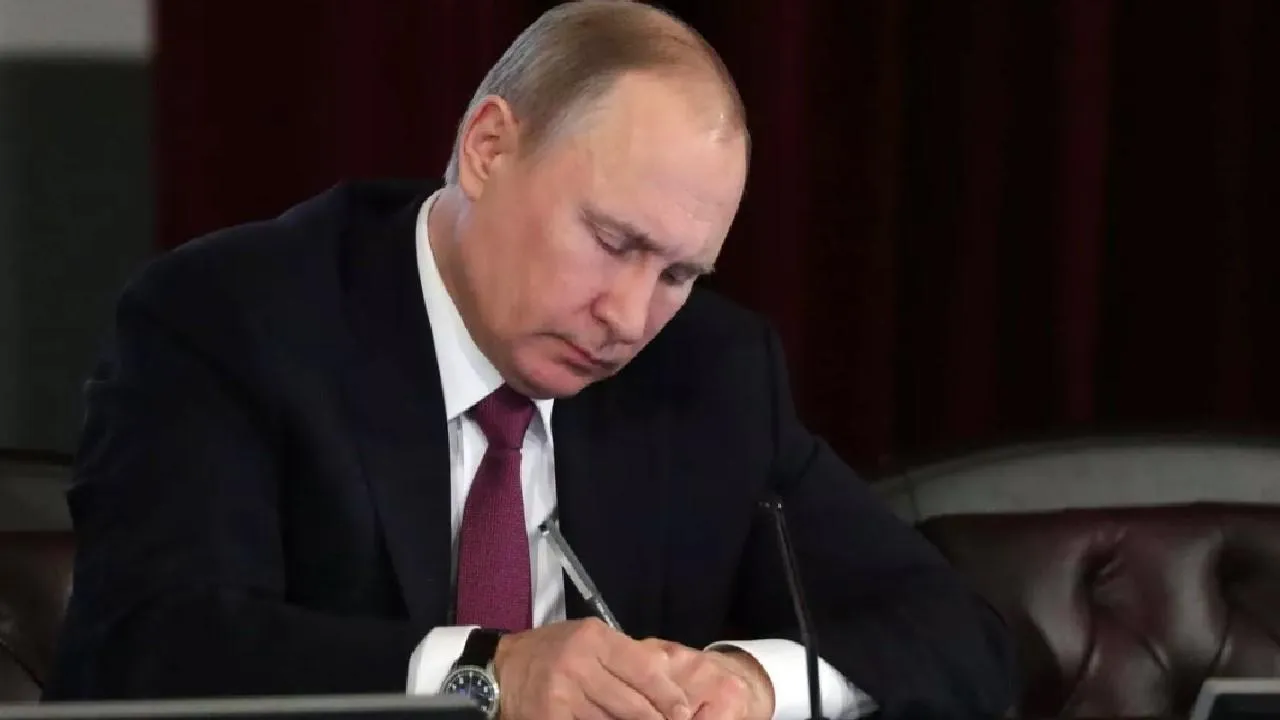 Путин установил 21 ноября Днем военной присяги