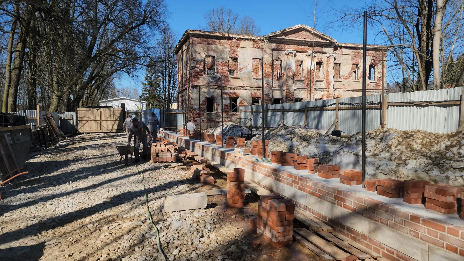 Роман Кутузов