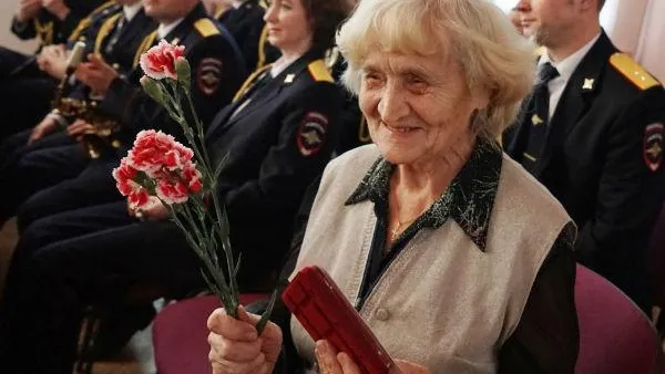 Бывшим Луховицким узникам фашизма вручили медали